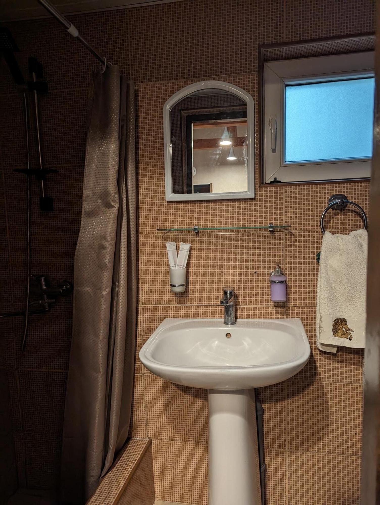 Cute&Tiny -5 Minutes Walk From Marjanishvili Metro 트빌리시 외부 사진